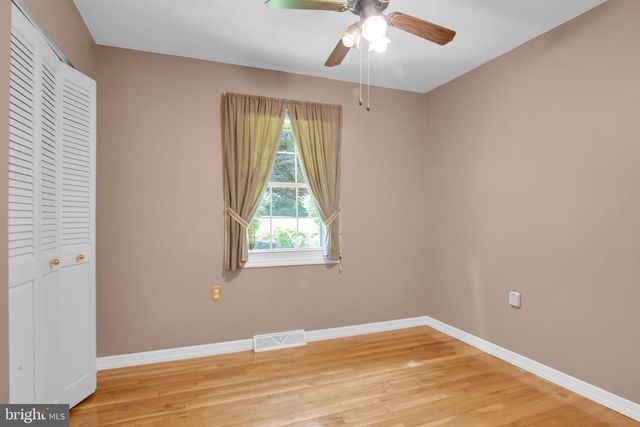 12 EASTWOOD DR, Carlisle, PA 17015