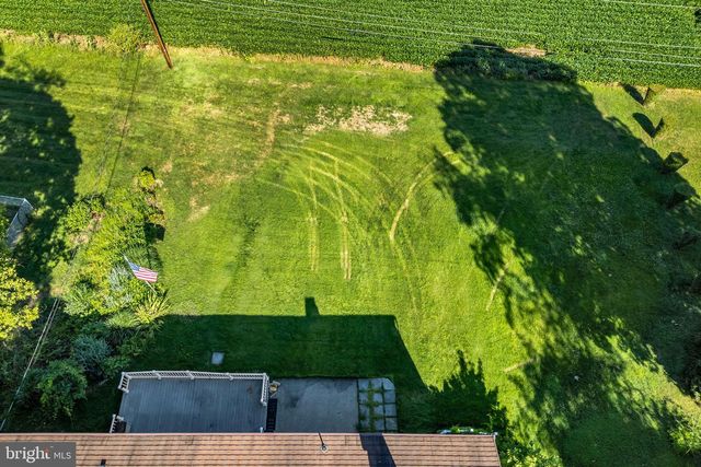 12 EASTWOOD DR, Carlisle, PA 17015