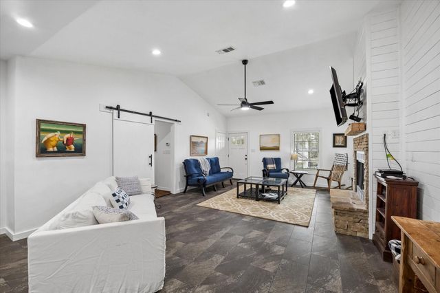 90 Twinstone Circle, Coldspring, TX 77331