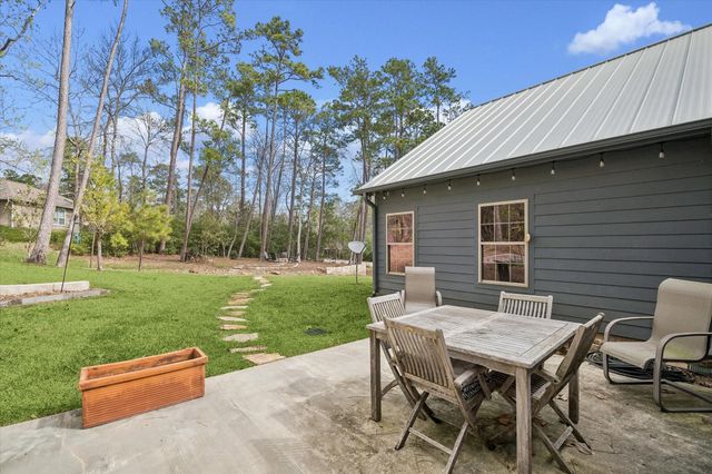 90 Twinstone Circle, Coldspring, TX 77331