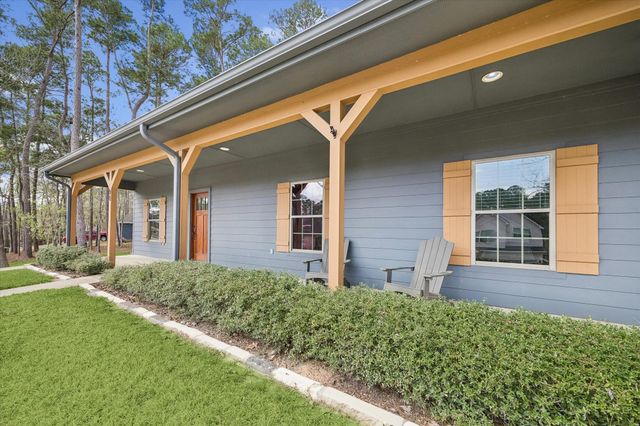 90 Twinstone Circle, Coldspring, TX 77331