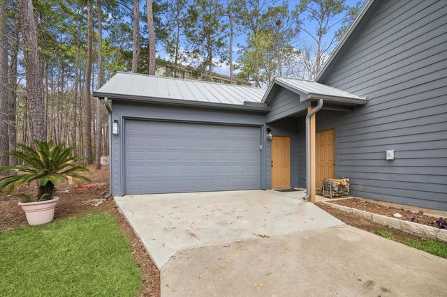 90 Twinstone Circle, Coldspring, TX 77331