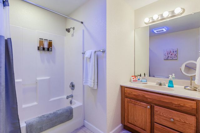 3604 Thornhill Drive 3604, Champaign, IL 61822