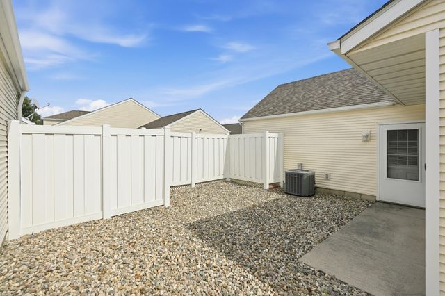 405 Dogwood Lane, Lowell, IN 46356