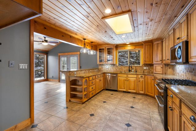 5341 FILLMORE AVE, South Ogden, UT 84403