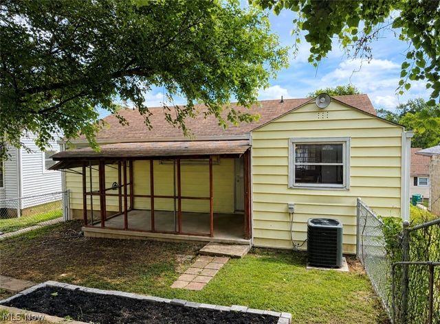2613 Liberty Street, Parkersburg, WV 26101