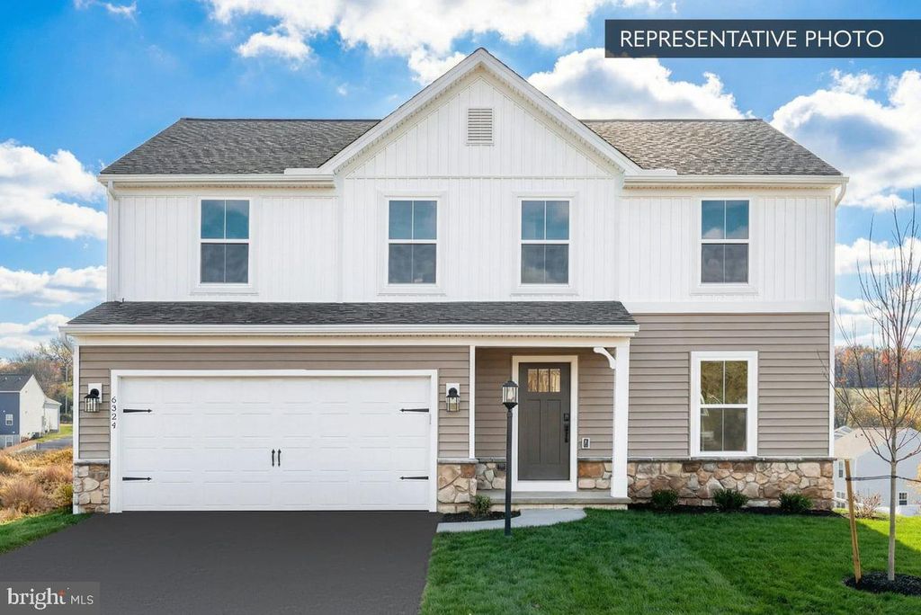 PIN OAK PLAN AT THE SEASONS, Dover, PA 17315