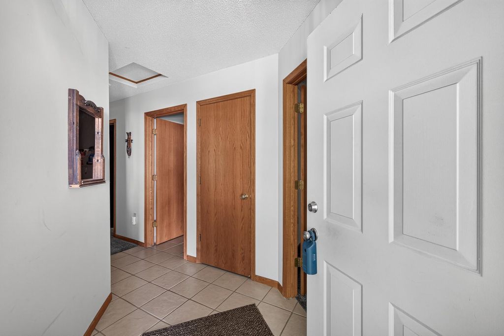 8709 Norway Street NW, Coon Rapids, MN 55433 — photo 4
