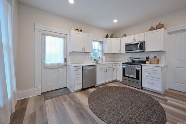 604 Tenth St., Mena, AR 71953