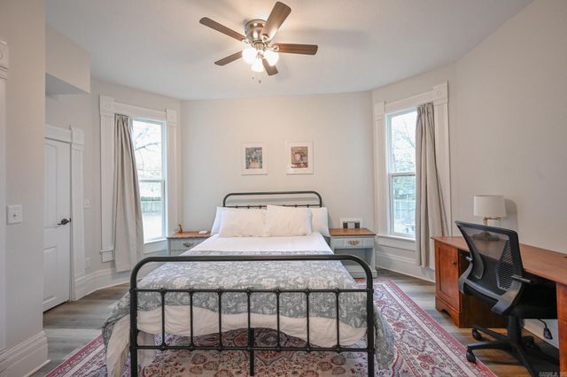 604 Tenth St., Mena, AR 71953