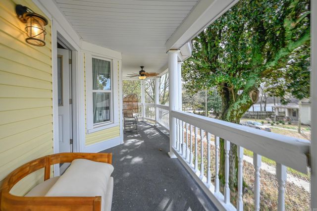 604 Tenth St., Mena, AR 71953