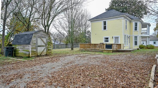 604 Tenth St., Mena, AR 71953