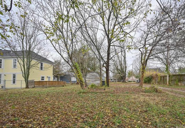 604 Tenth St., Mena, AR 71953