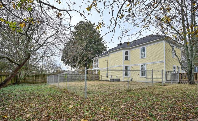 604 Tenth St., Mena, AR 71953