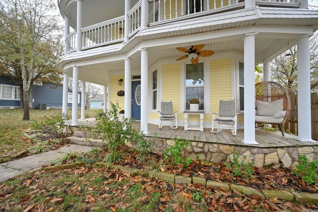 604 Tenth St., Mena, AR 71953