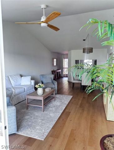 529 Mardel DR 311, Naples, FL 34104