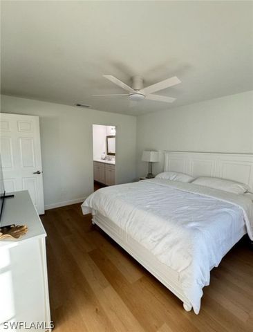 529 Mardel DR 311, Naples, FL 34104