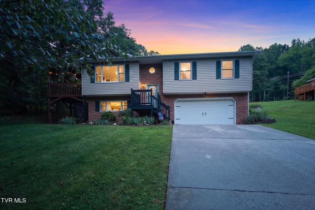 4020 Cooks Inlet Road, Kingsport, TN 37664