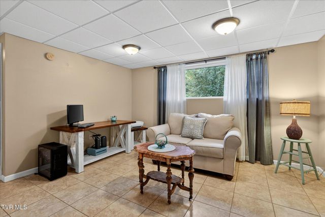 4020 Cooks Inlet Road, Kingsport, TN 37664