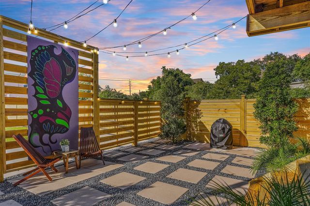 3114 Avenue M, Galveston, TX 77550