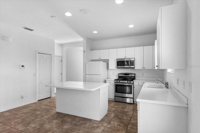 4915 MISSION PARK LANE, Bradenton, FL 34211