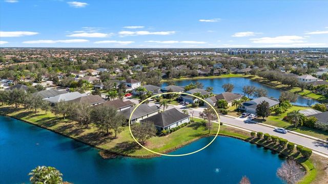 4915 MISSION PARK LANE, Bradenton, FL 34211