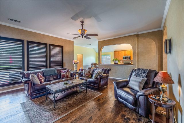 4410 Harvest Lane, Sachse, TX 75048
