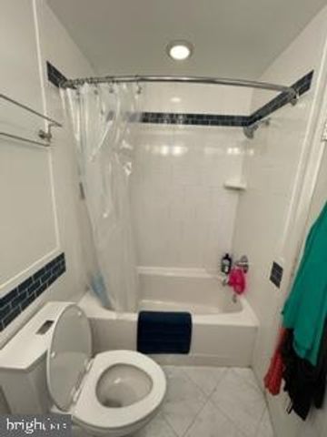 8018 REVENNA LN, Springfield, VA 22153