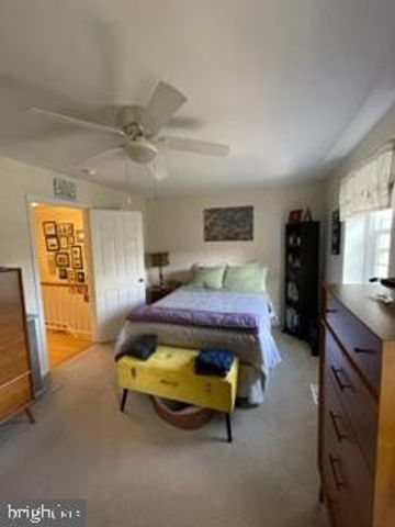 8018 REVENNA LN, Springfield, VA 22153