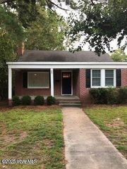 407 S Ash Street, Greenville, NC 27858
