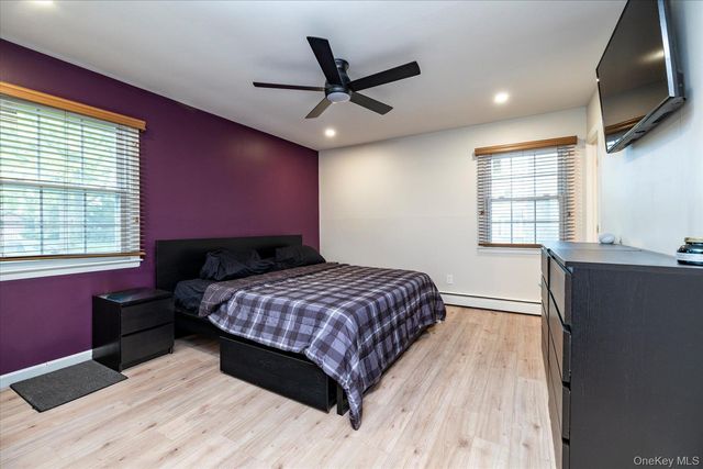 171 W 16th Street, Deer Park, NY 11729
