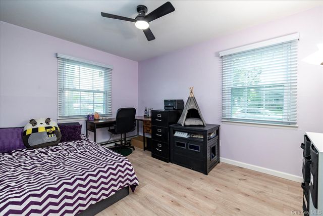 171 W 16th Street, Deer Park, NY 11729