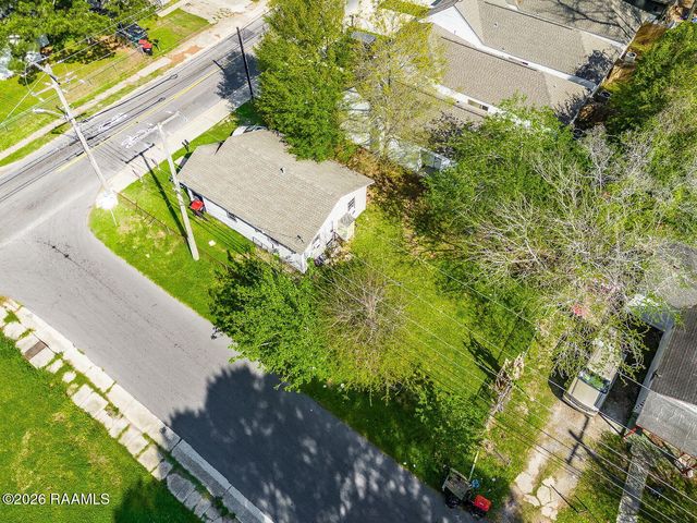 800 N St Antoine Street, Lafayette, LA 70501