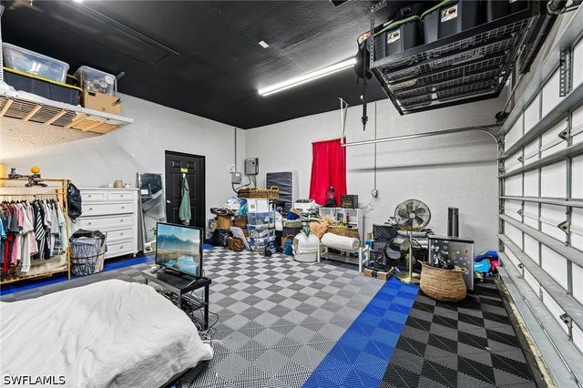 8078 Tauren CT, Naples, FL 34119