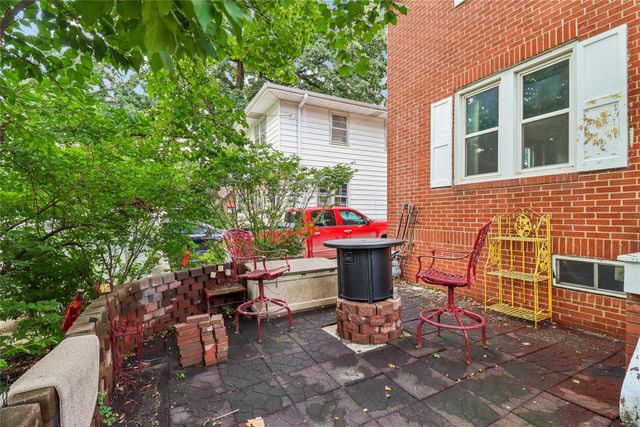 4051 12th Street, Des Moines, IA 50313