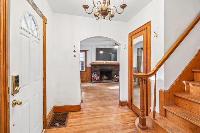 4051 12th Street, Des Moines, IA 50313