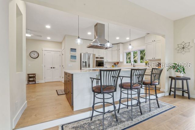 12 Combahee Rd, Hilton Head Island, SC 29928