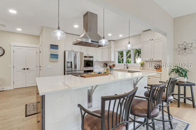 12 Combahee Rd, Hilton Head Island, SC 29928