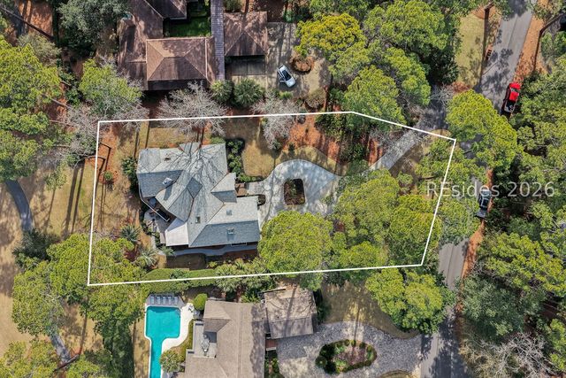 12 Combahee Rd, Hilton Head Island, SC 29928