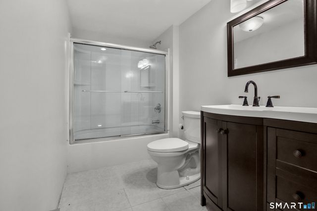 2 Rochelle Road, Norwalk, CT 06854