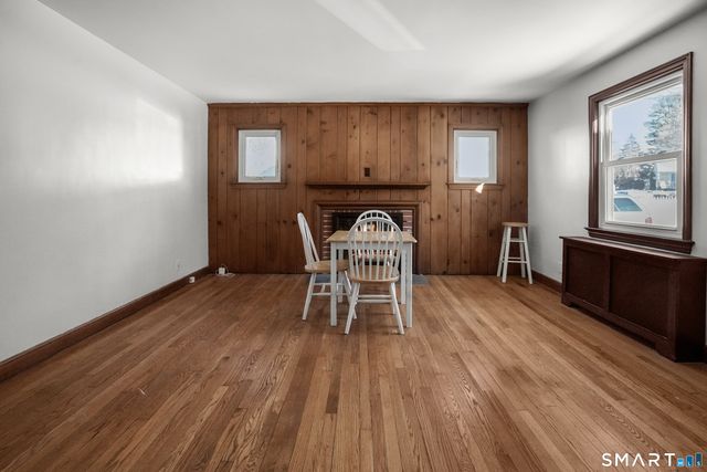 2 Rochelle Road, Norwalk, CT 06854