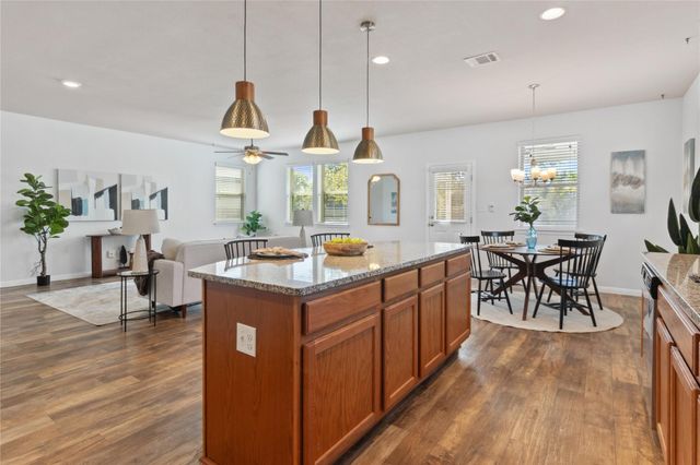 208 Callahan LN, Leander, TX 78641