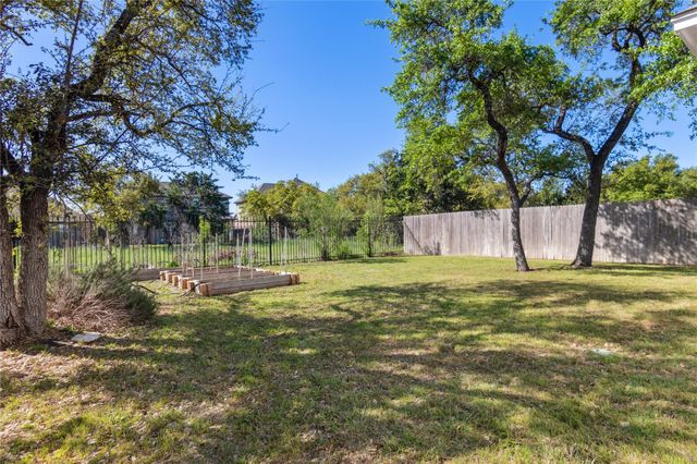 208 Callahan LN, Leander, TX 78641