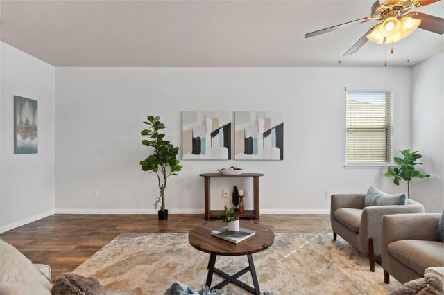 208 Callahan LN, Leander, TX 78641