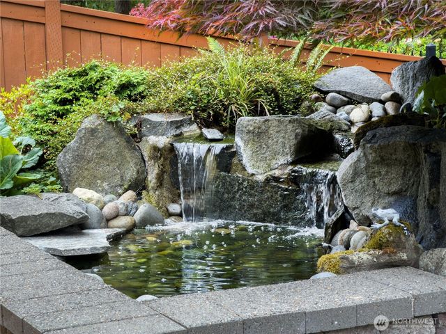 8239 Orcas Loop NE, Olympia, WA 98516