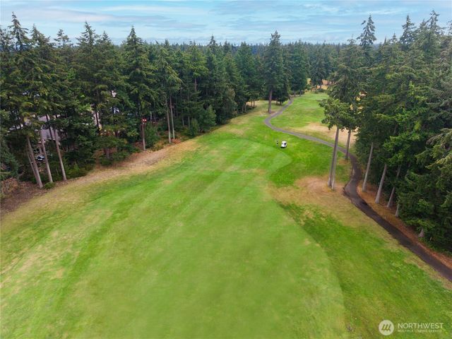 8239 Orcas Loop NE, Olympia, WA 98516