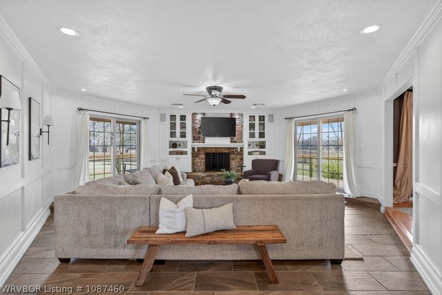 2100 Queensbury Way, Fort Smith, AR 72908