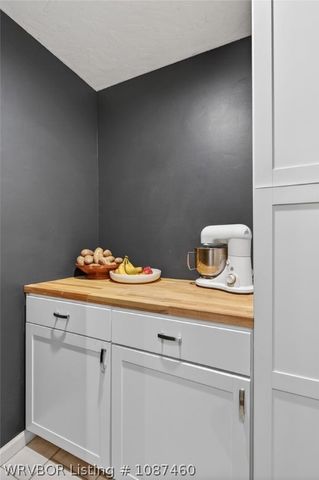 2100 Queensbury Way, Fort Smith, AR 72908