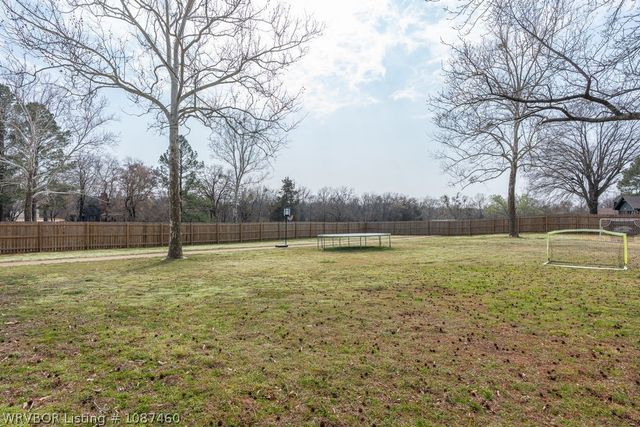 2100 Queensbury Way, Fort Smith, AR 72908