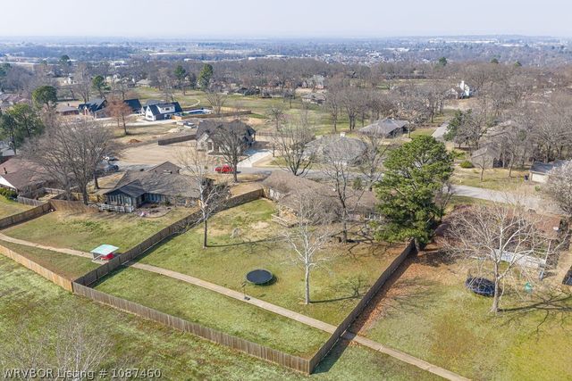 2100 Queensbury Way, Fort Smith, AR 72908